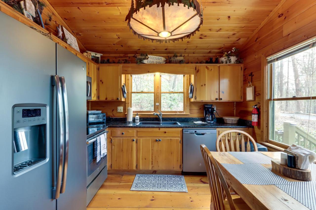 Blue Ridge Cozy Cabin In The Woods With Hot Tub! Экстерьер фото